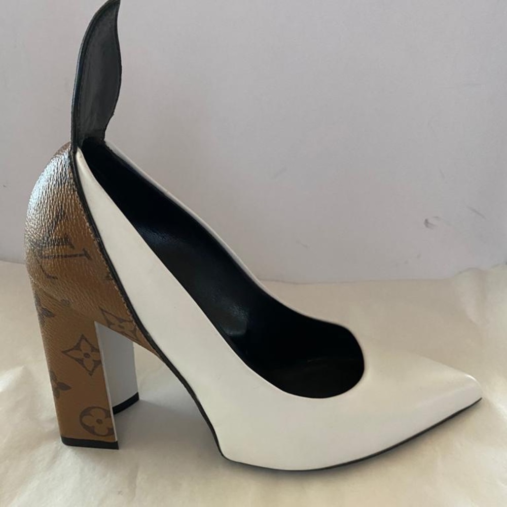 Louis Vuitton Matchmaker Pump 36.5